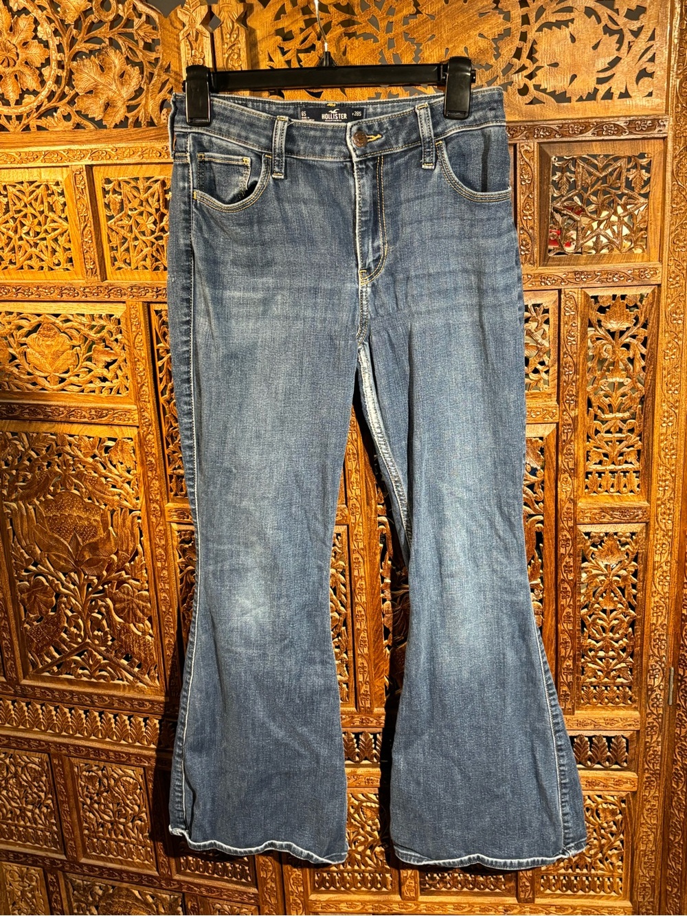 Hollister Medium ya Blue Flared Jeans